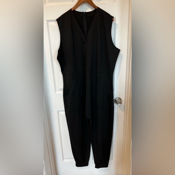 SOLD!!!V Nevk Jumpsuit - Picture 3 of 10